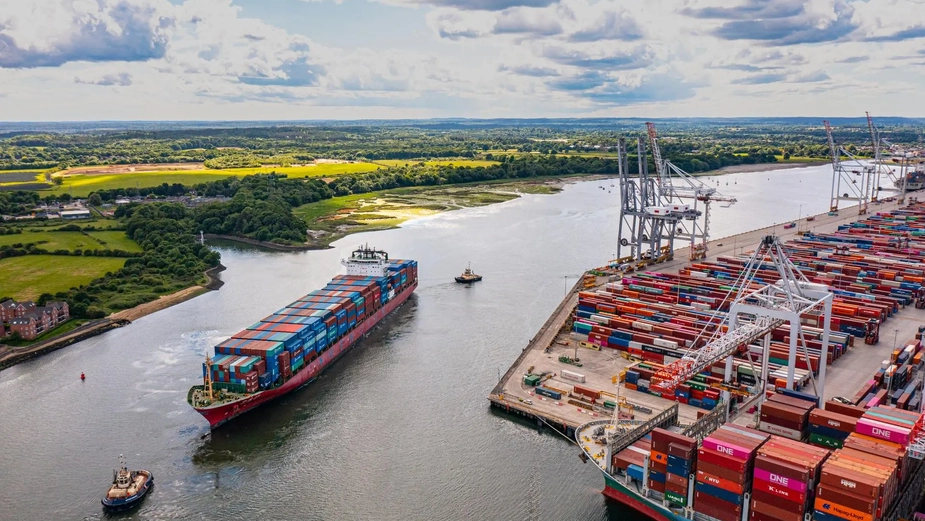   Working operations at a container port 