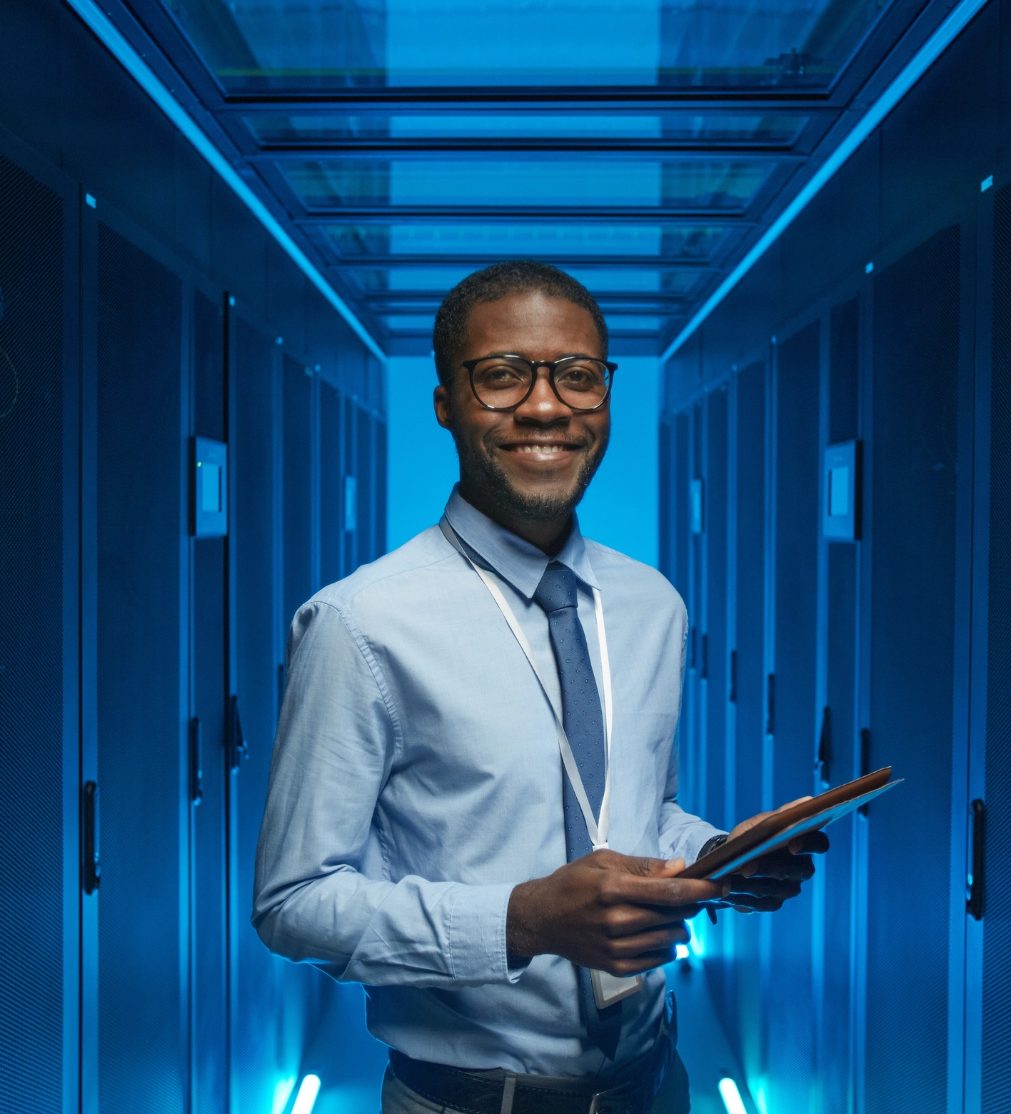 Cloud & Data Centres Logistics Solutions | DP World